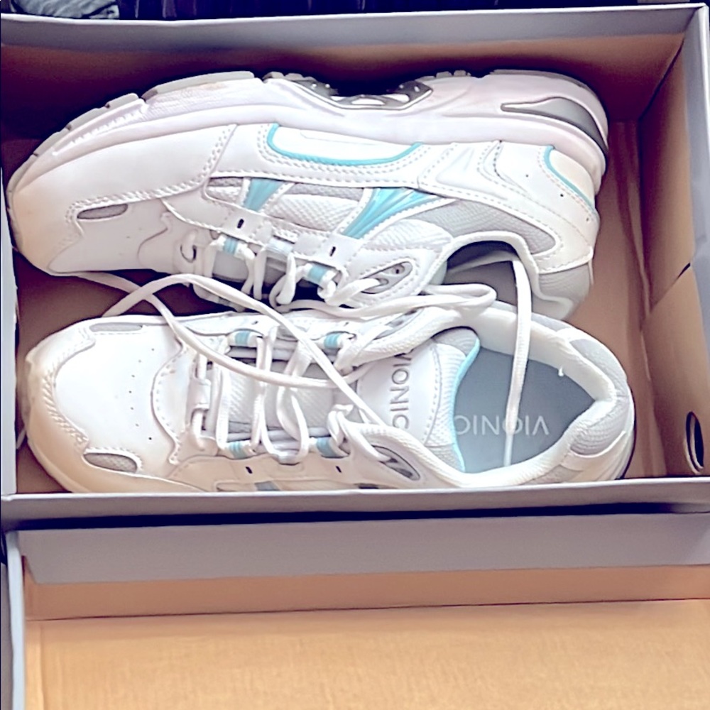 VIONIC Shoe